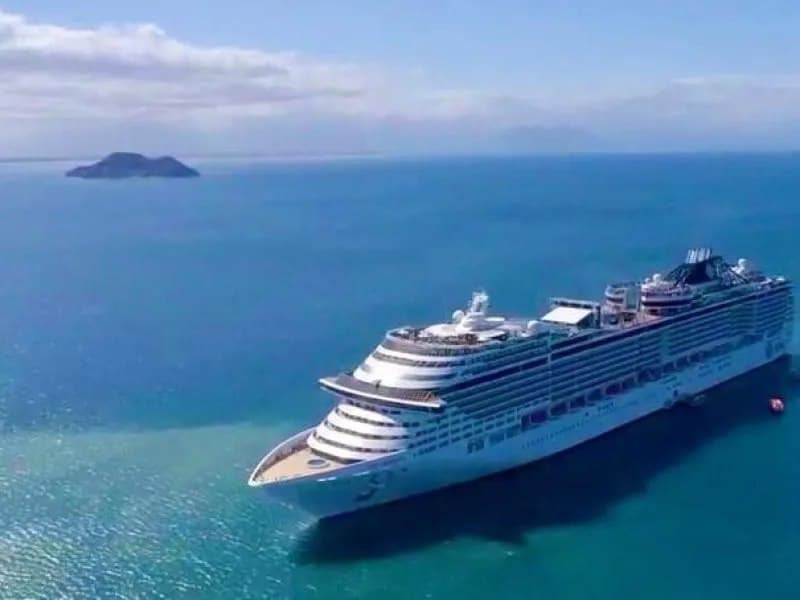 Búzios terá 107 escalas de transatlânticos e previsão de 273 mil passageiros na temporada 2026/2027