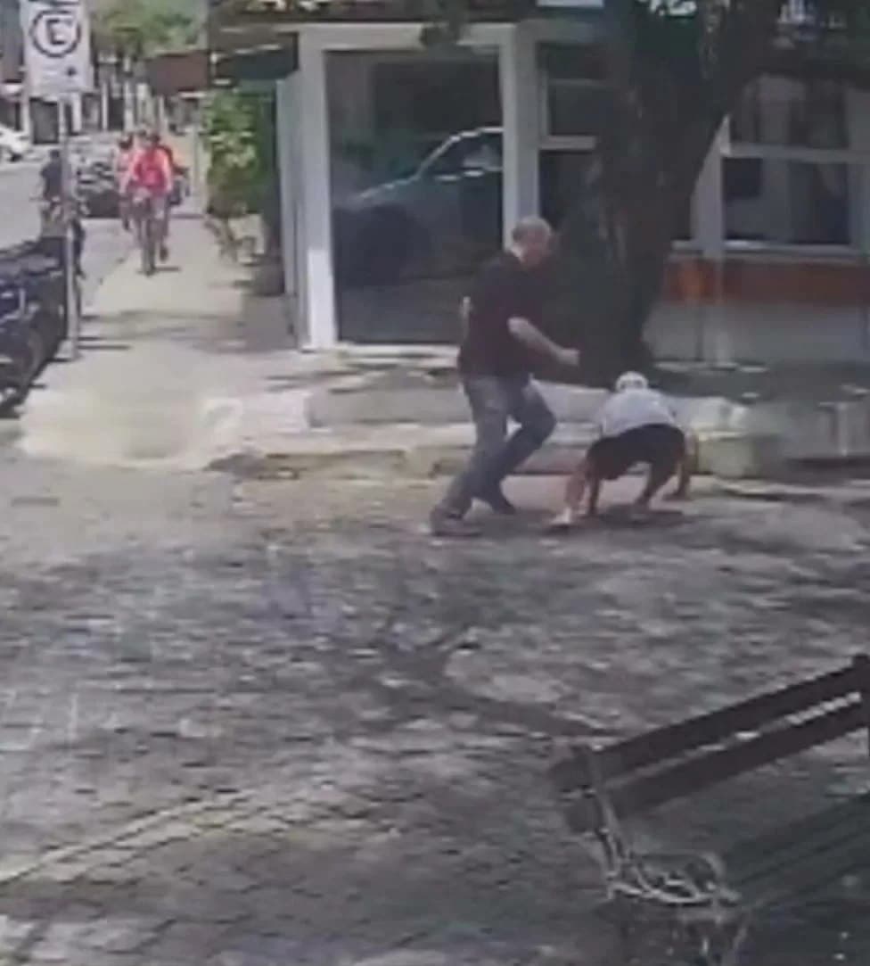 Security pursues and detains suspect of supermarket robbery in the center of Búzios