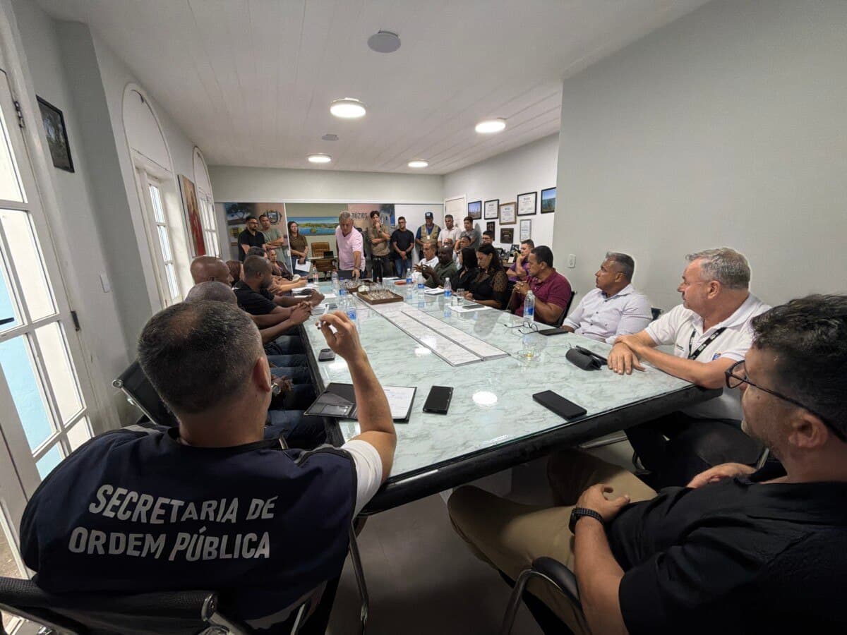 Alexandre Martins reúne secretários para planejar ações do Plano Verão em Búzios