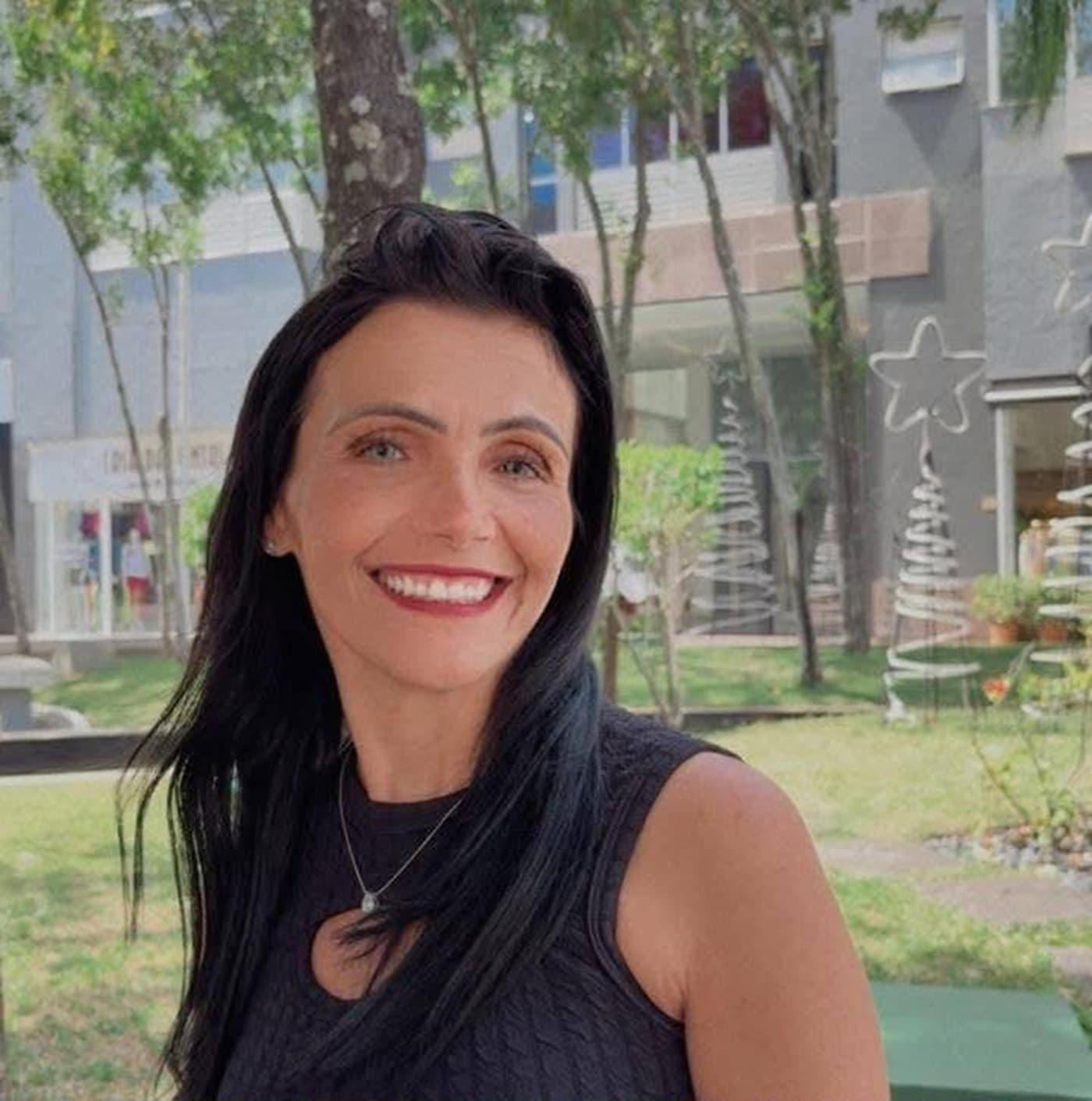 Mulher esfaqueada pelo ex precisa de sangue A+ urgente em Búzios