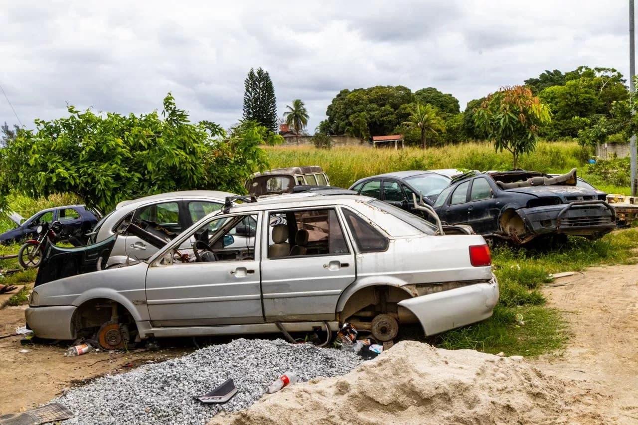 Detran closes three scrapyards in Araruama and finds stolen engine