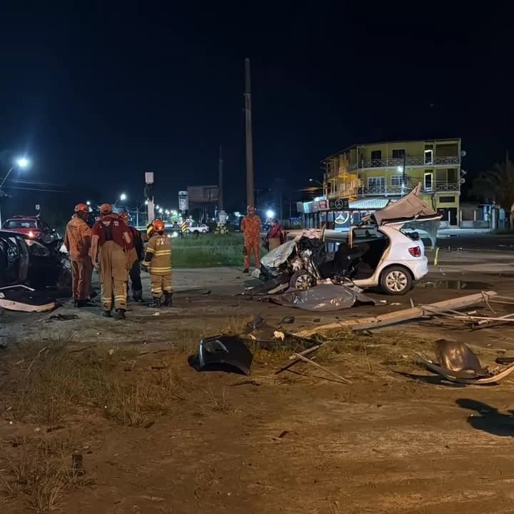 Head-on collision leaves one dead and four seriously injured in Araruama